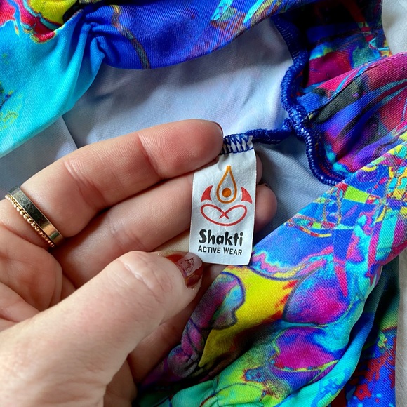 Shakti Activewear Leggings Multi Color - Picture 3 of 5